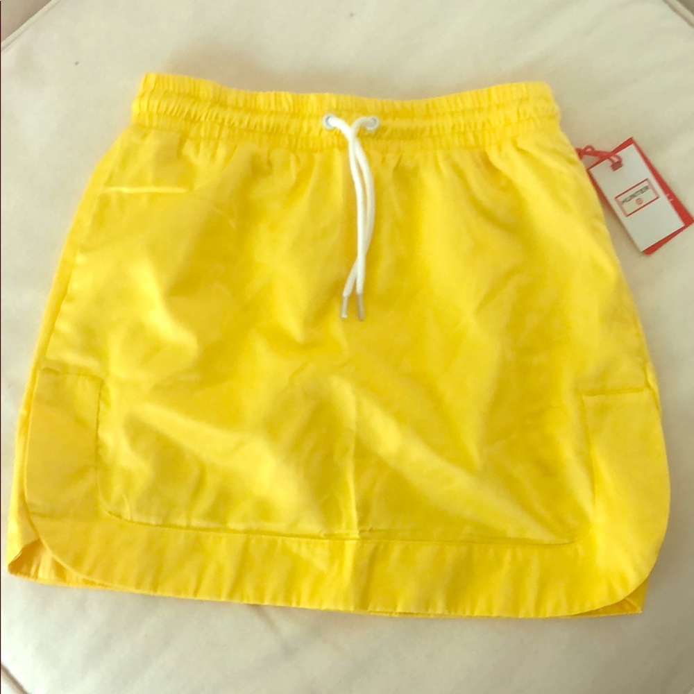 ADORABLE HUNTER SKIRT 💛